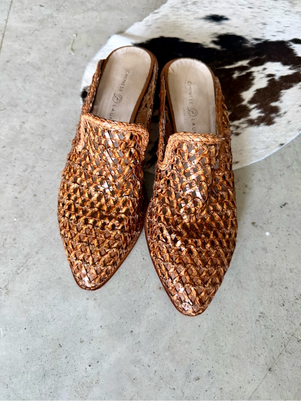 Chinese Laundry Women’s Brown Woven Leather Slip-On Loafers